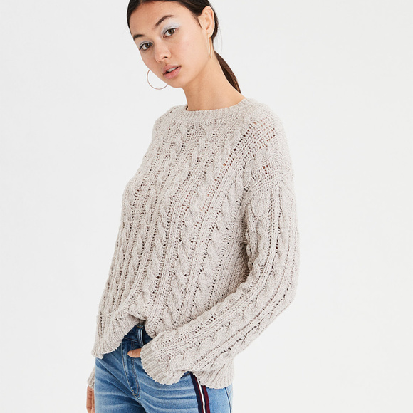 American Eagle Outfitters Sweaters - American Eagle Outfitter Cable Knit Sweater